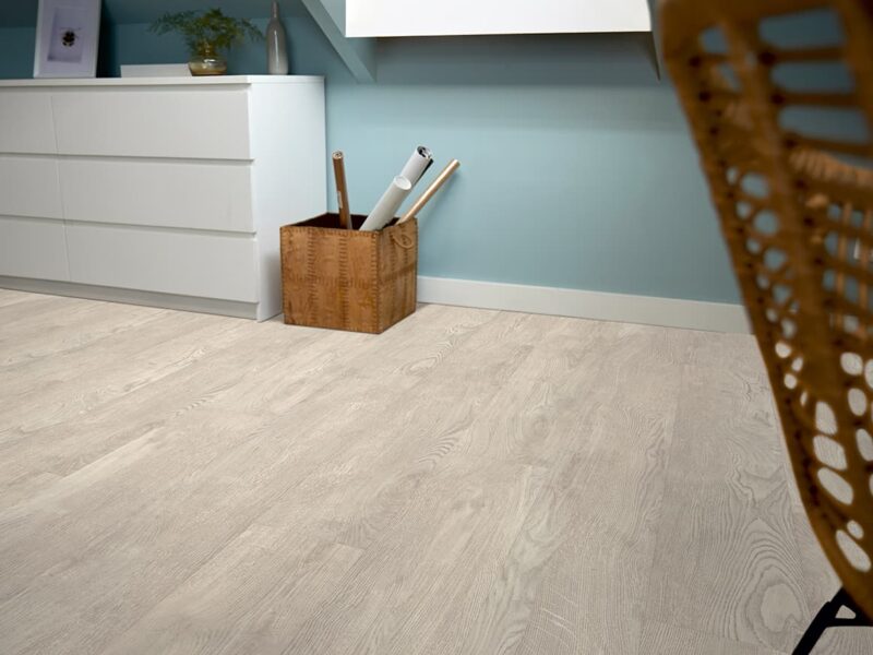 mFlor Authentic Oak Chinkapin 56283 - Image 2